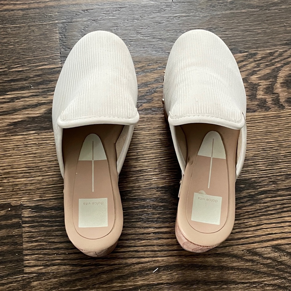 Dolce Vita Cream Slip-On Clogs - Picture 3 of 7